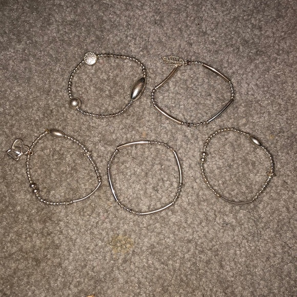 Stretchy bracelet set - Picture 1 of 6